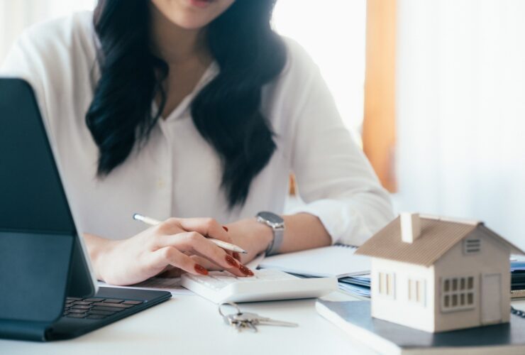 How Much Do You Lose Selling a House As Is?