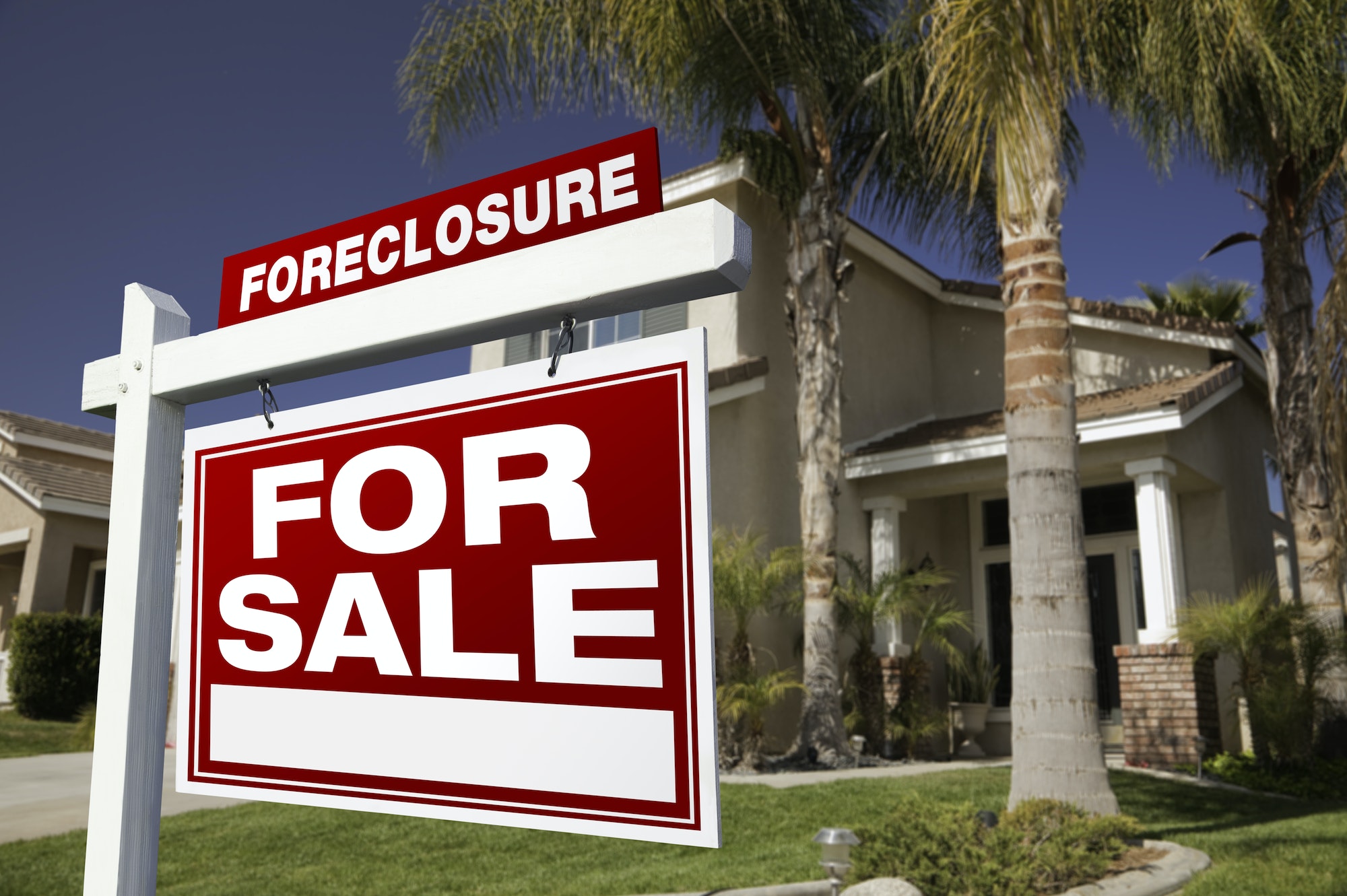 can you buy a foreclosed home with fha loan
