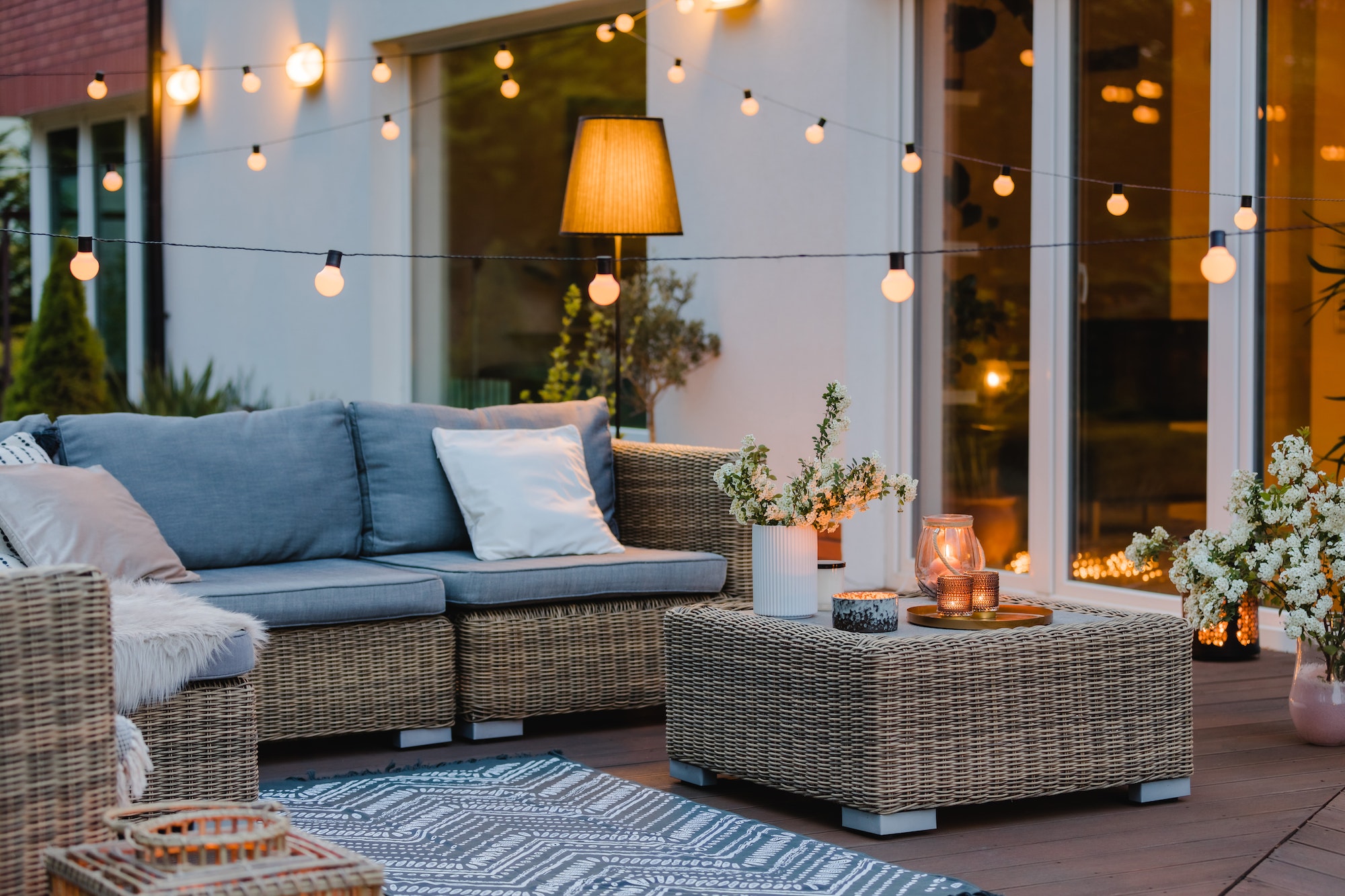 Patio Furniture Essentials: Choosing the Right Pieces for Comfort and Style