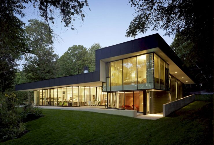 Lake House 11