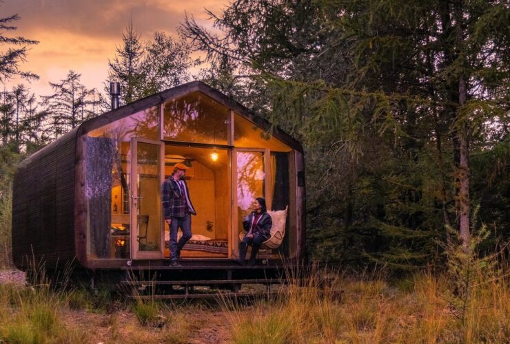 Building An Off-Grid Home: Design Considerations And Sustainable Materials