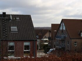 Why Considering Home Architecture is Vital in Roofing Selection