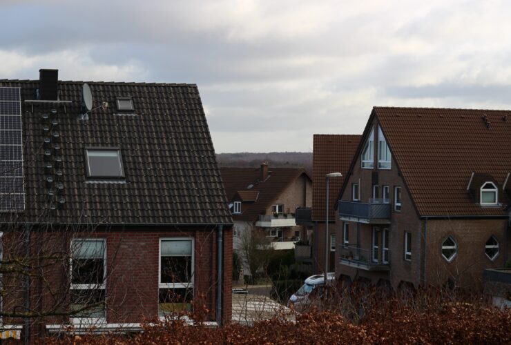 Why Considering Home Architecture is Vital in Roofing Selection