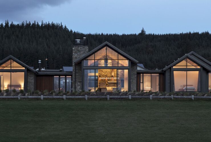 Valley Crescent House 1