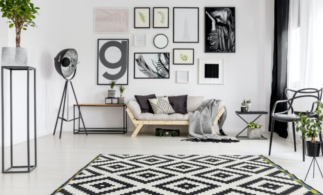 Geometrical rug in living room