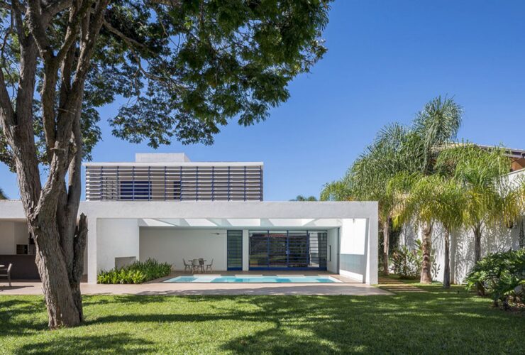 Lanternim House 23
