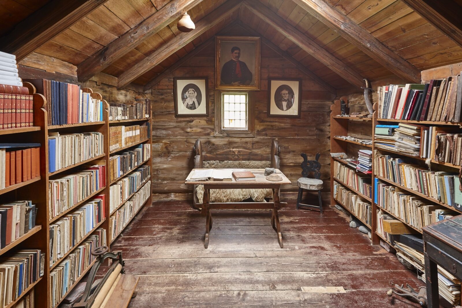 Antique Wooden Living Room With Library In Faroe I 2022 06 18 00 59 10 Utc