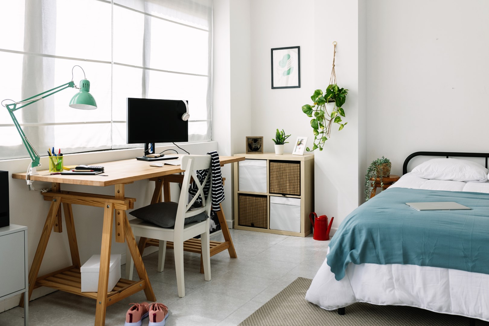 Cozy Interior Teenage Room With Bed And Desk 2022 12 09 04 35 14 Utc