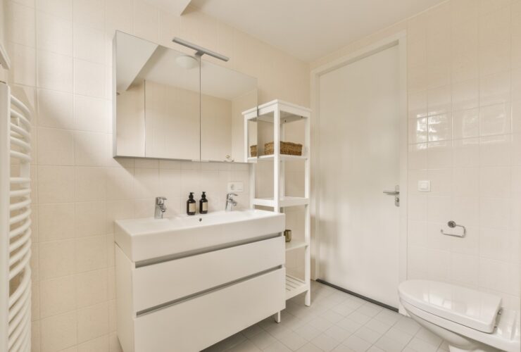 Interior Of Small Bathroom With Bathtub 2022 07 11 18 09 23 Utc