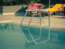 Ladder Of A Swimming Pool 2021 10 20 03 34 17 Utc