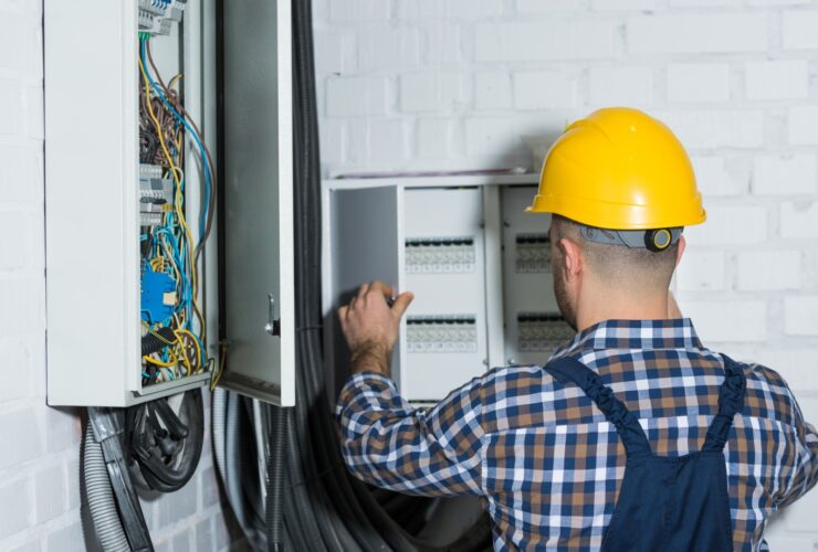 Male Electrician Repairing Circuit Line 2022 12 16 18 54 34 Utc