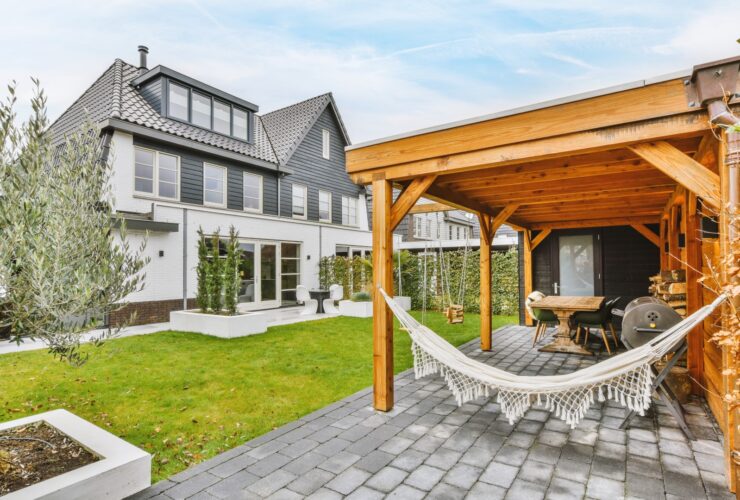 Neat Patio With Sitting Area 2022 10 25 23 06 52 Utc
