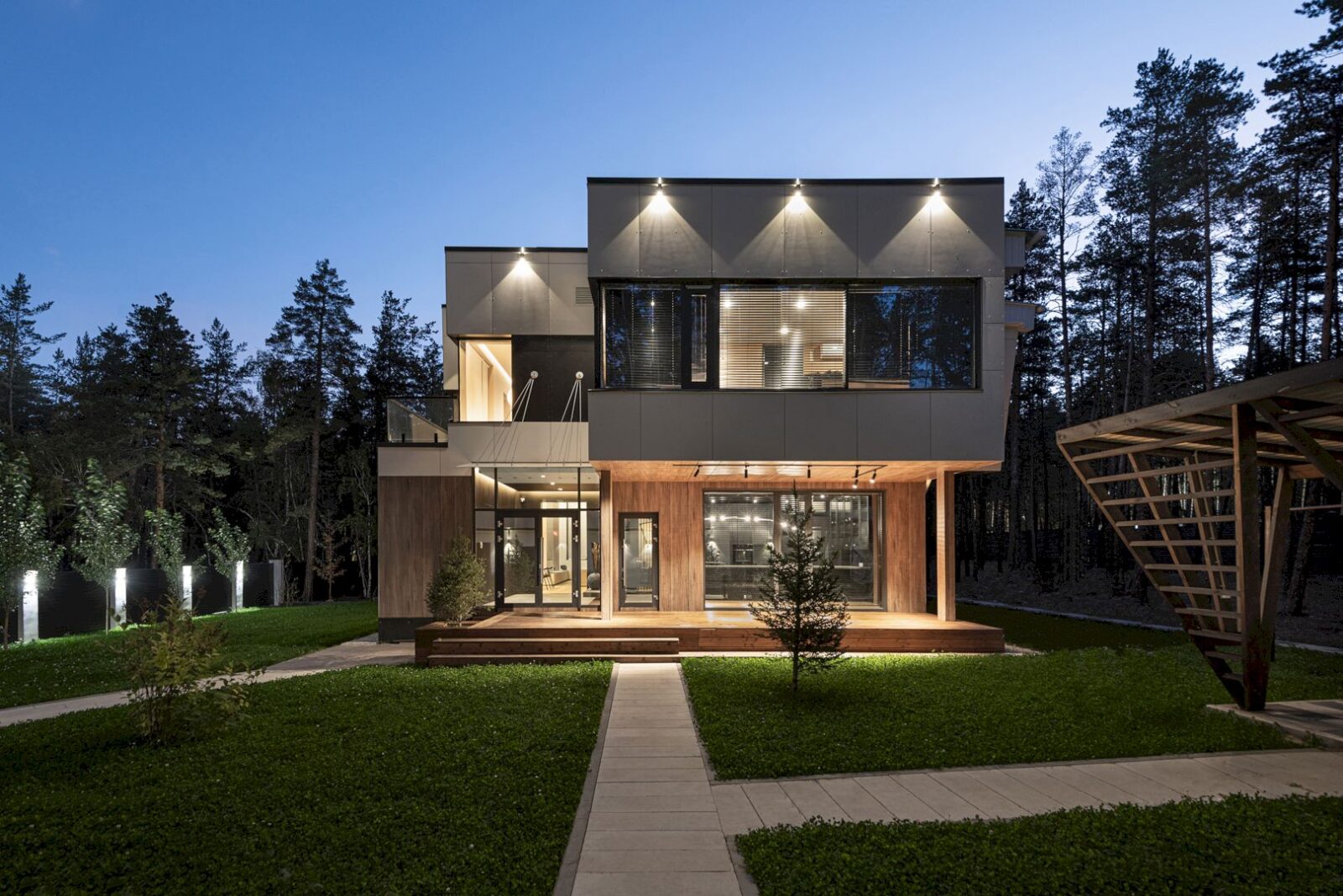 A Cozy Family Gathering Place To Enjoy Being Close To Nature 9
