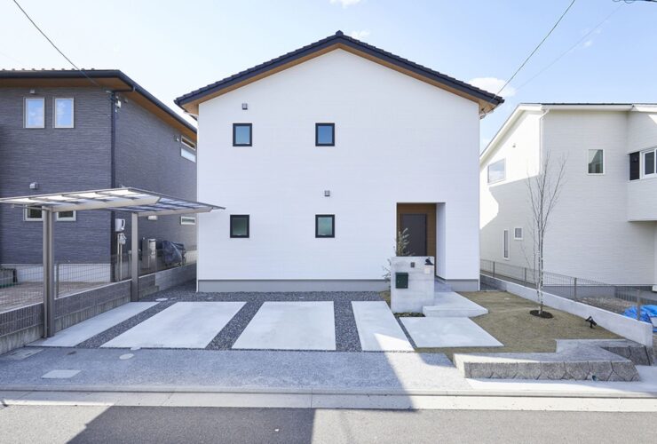 A Simple House With White Interior And Exterior 5