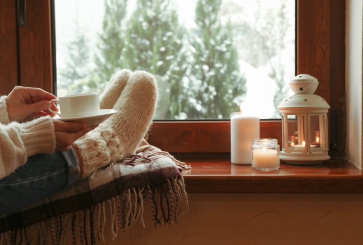 Composition Of Cozy Winter Day On Wooden Windowsil 2022 03 29 07 18 07 Utc