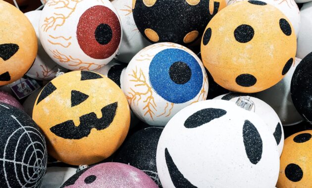 Holiday Decorating On Halloween With Fun Balls For 2022 11 12 10 44 13 Utc
