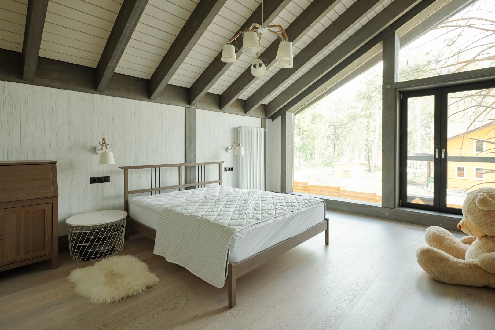 Cozy Bedroom In Cottage House 2023 11 27 05 37 17 Utc