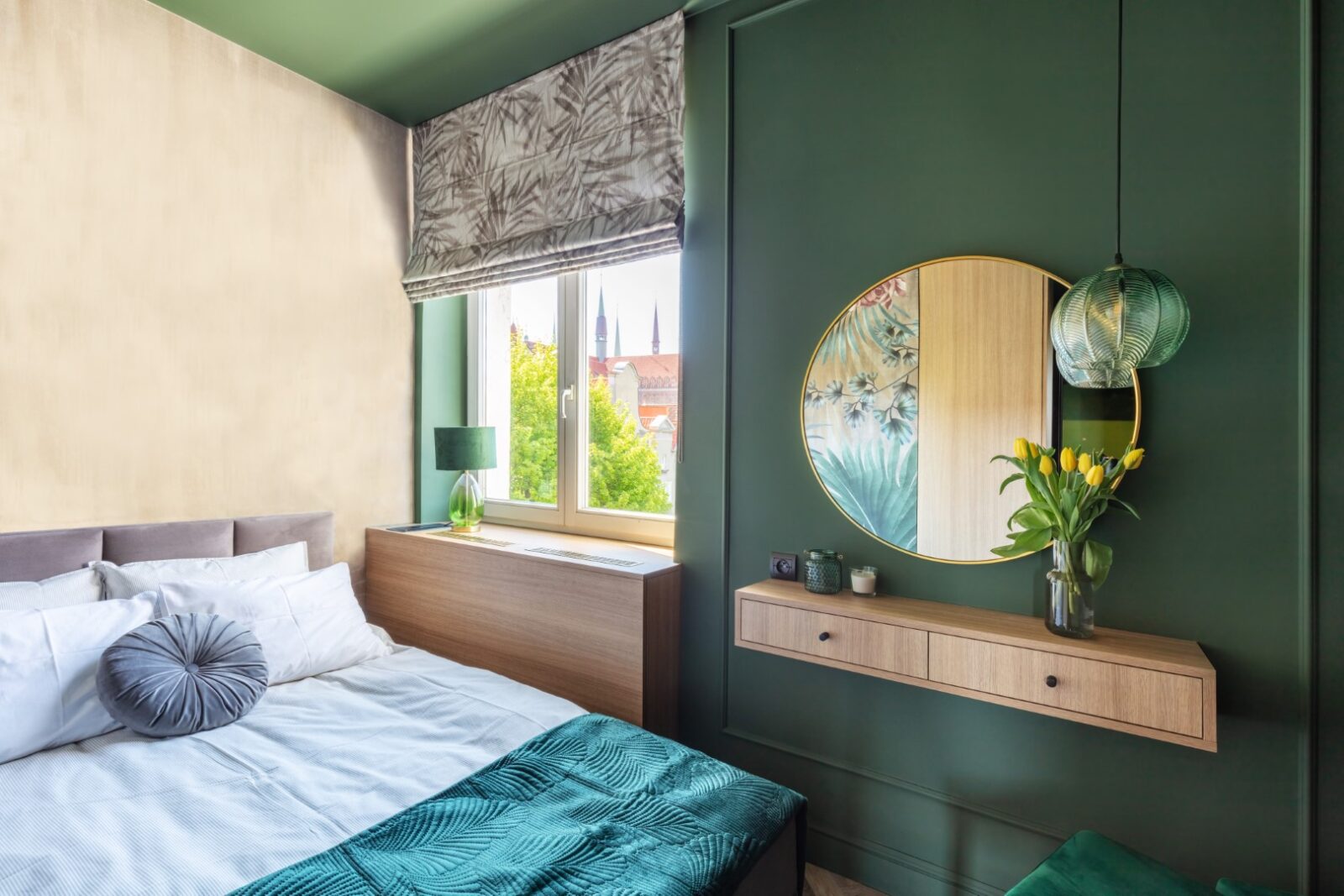 Elegant Small Bedroom With Comfortable Bed 2022 12 16 11 04 17 Utc