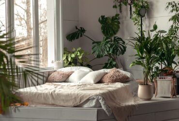 The Interior Of A Bright Bedroom With Indoor Plant 2022 11 14 02 14 48 Utc