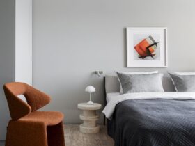 A 73 M² Moscow Apartment Filled With Contemporary Art 13