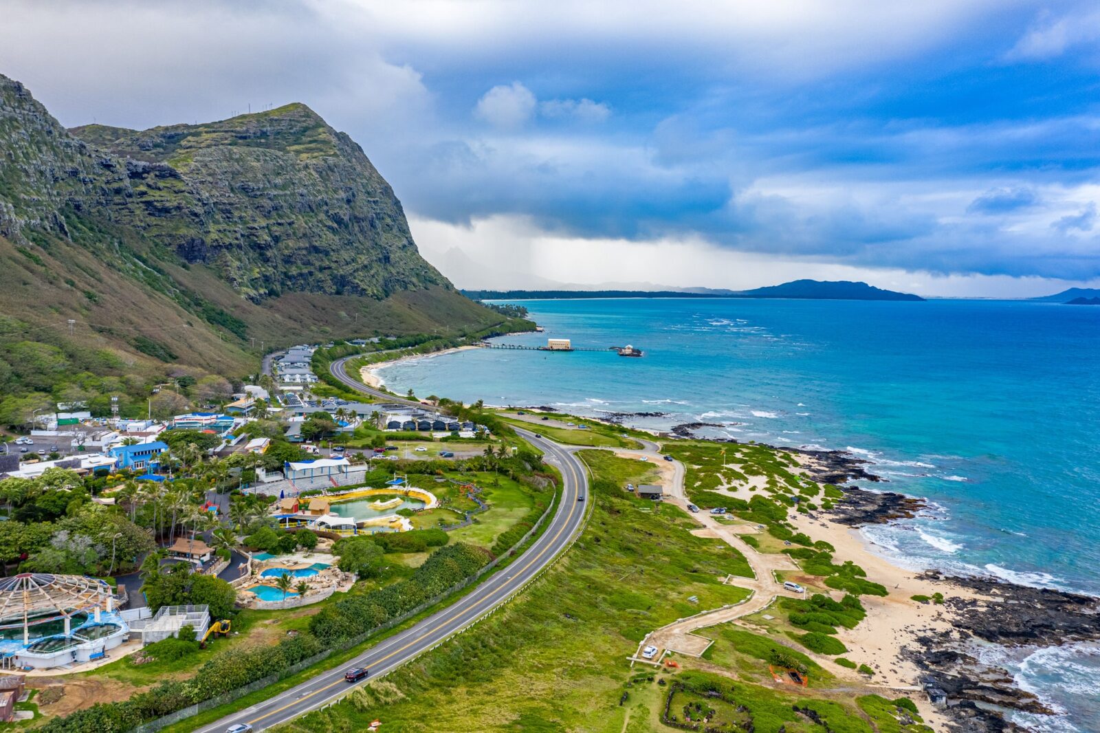 Aerial view of the azure water by the shore in Oahu, Hawaii