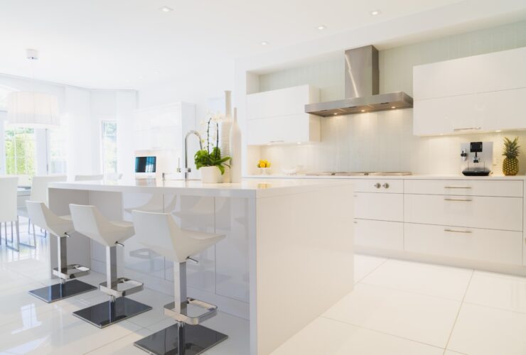 Modern Kitchen With White Italian Lacquered Kitche 2023 11 27 05 04 24 Utc