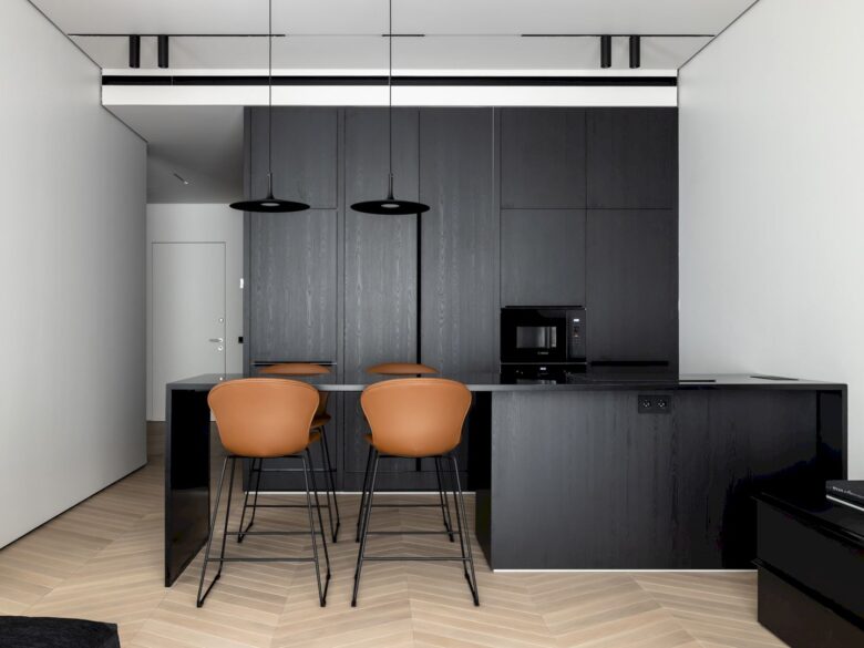 A 65 m² Moscow Apartment with An Adaptive Timeless Interior
