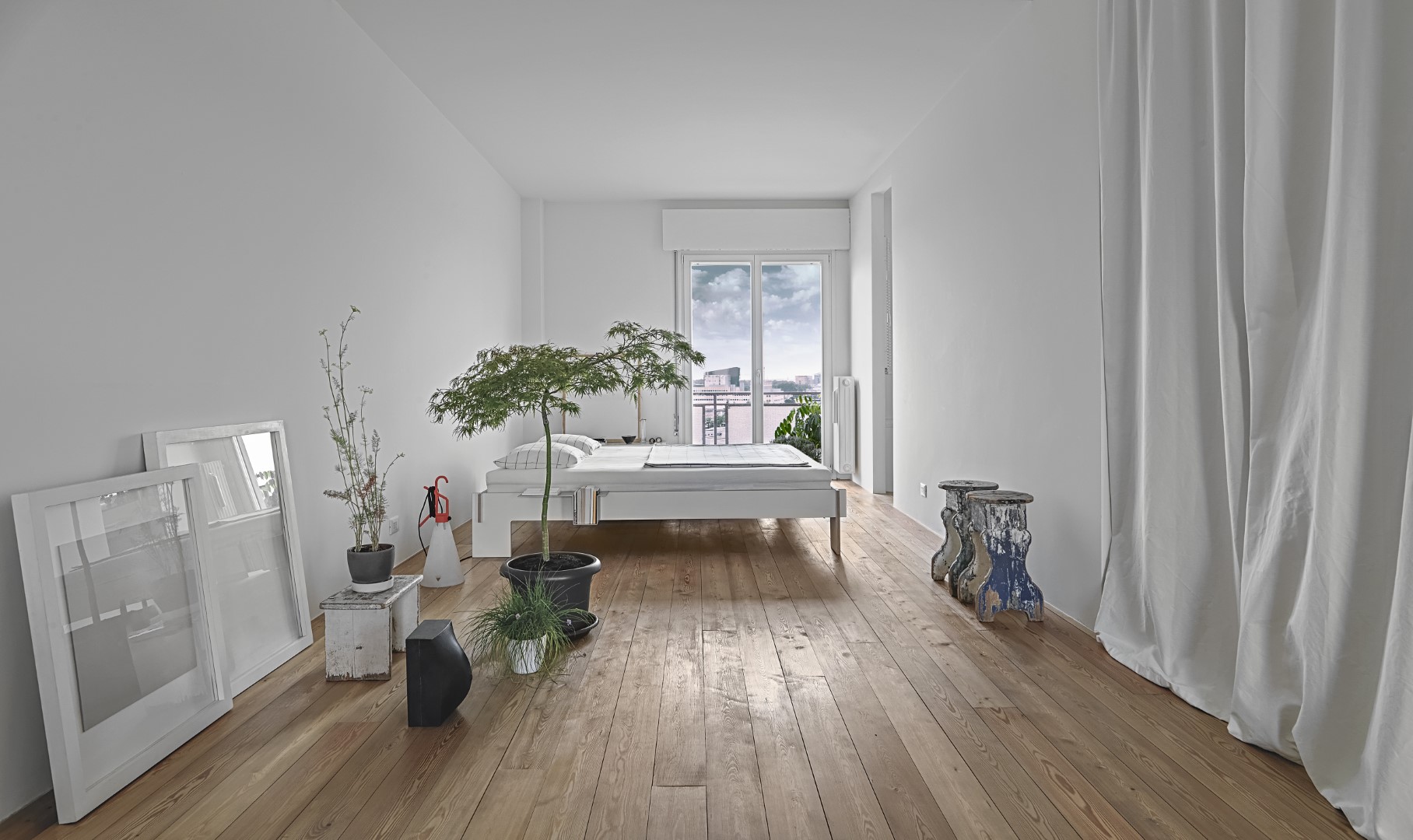 Interiors Of The Modern Bedroom With Wood Floor 2023 11 27 05 20 32 Utc