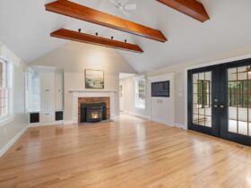 Empty Elegant Living Room Of A Modern House 2023 11 27 05 17 32 Utc