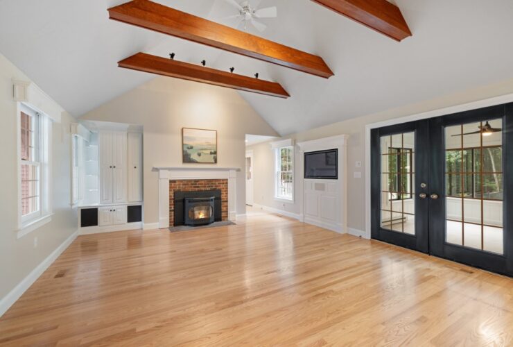 Empty Elegant Living Room Of A Modern House 2023 11 27 05 17 32 Utc