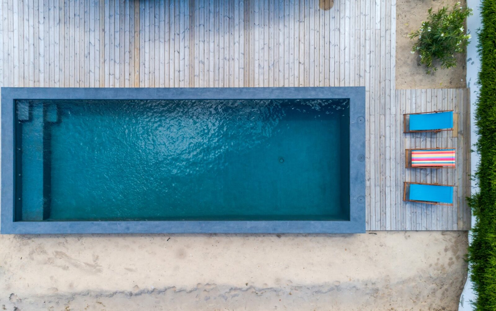 Modern House With Garden Swimming Pool And Wooden 2023 11 27 05 15 47 Utc