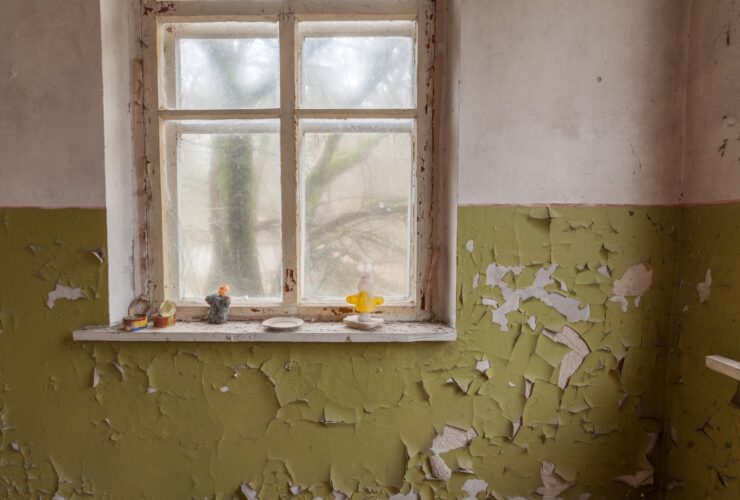 Window In Old Abandoned House In Chernobyl 2023 11 27 05 00 33 Utc