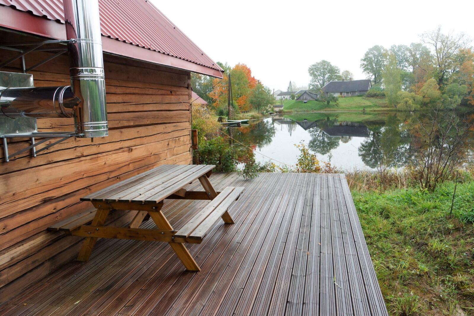 Wooden Cottage Near The Lake In The Woods 2023 11 27 05 07 28 Utc
