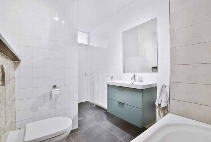Bathroom With Marble Walls 2023 11 27 04 53 50 Utc