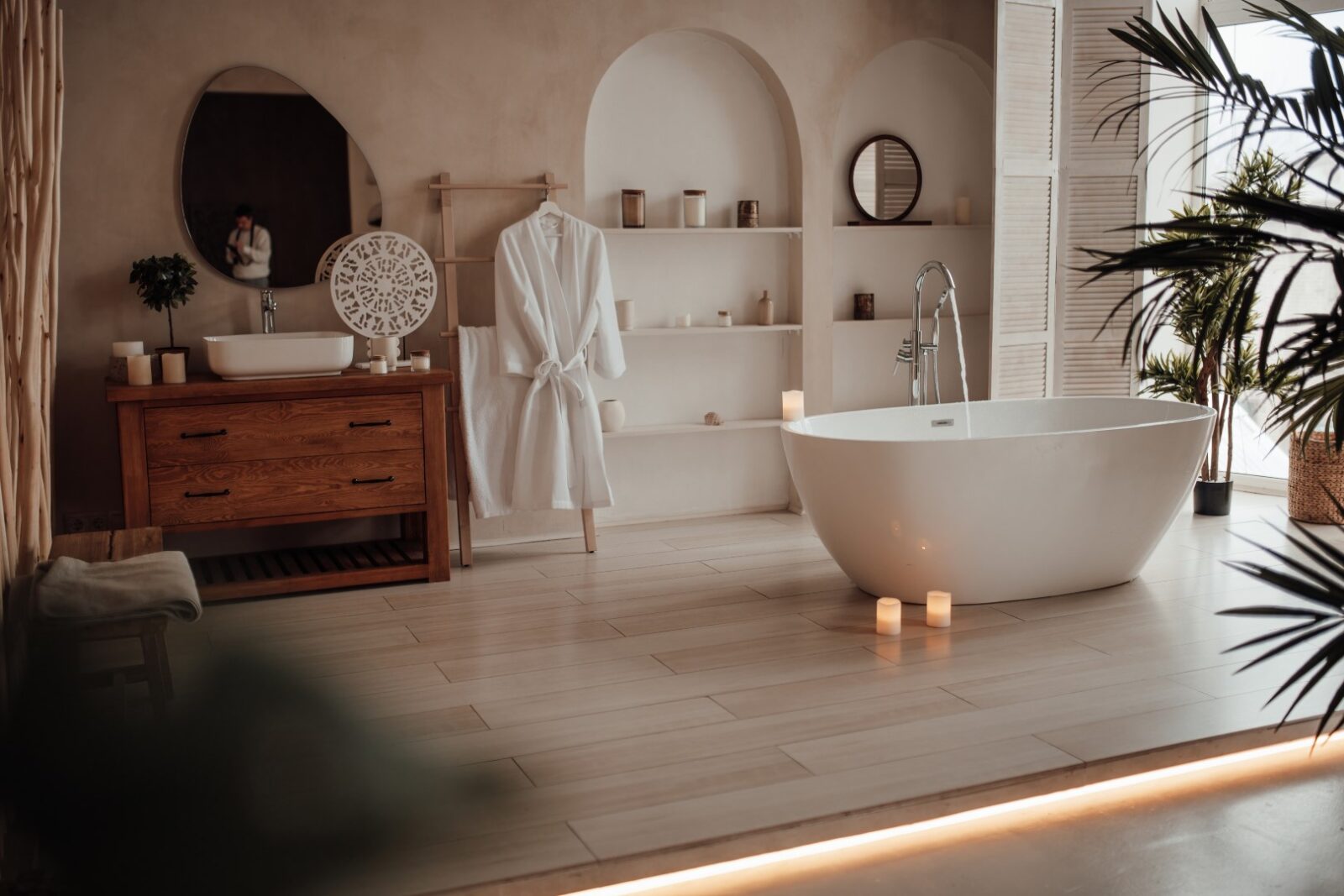 Luxury Interior Of Big Bathroom At Modern African 2023 11 27 05 24 24 Utc