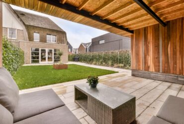 Neat Patio With Sitting Area 2023 11 27 04 51 04 Utc