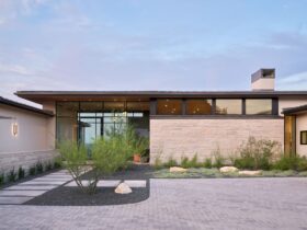 Italian Inspired Austin Hill Country Home With Sweeping Views 28