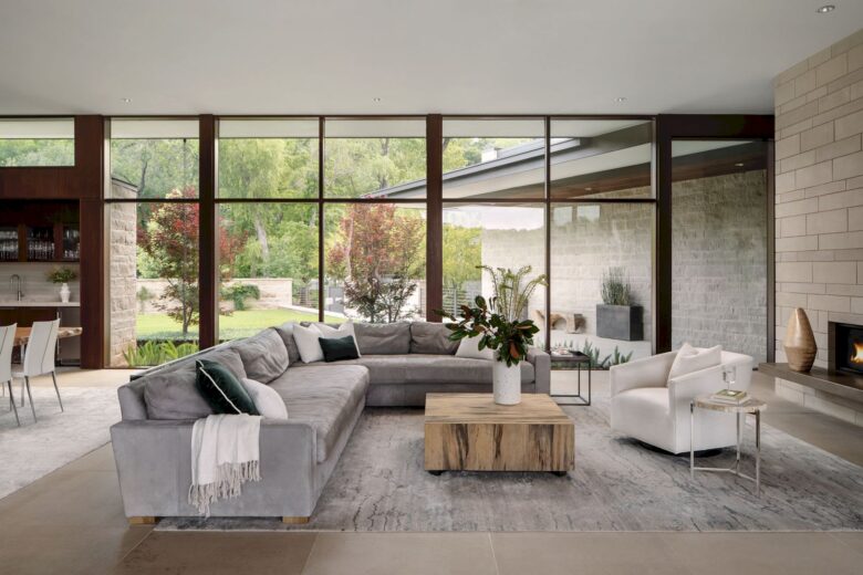 Rockcliff Residence: LaRue Architects Creates a Lakeside Oasis on Lake ...