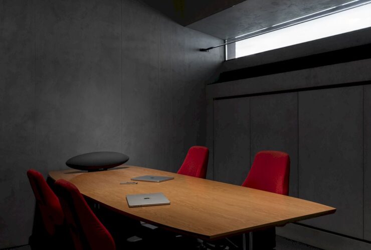 TENEVOYPROFIL's Industrial Chic Office Showroom In Moscow 13