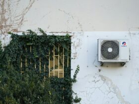 a air conditioner mounted to the side of a building