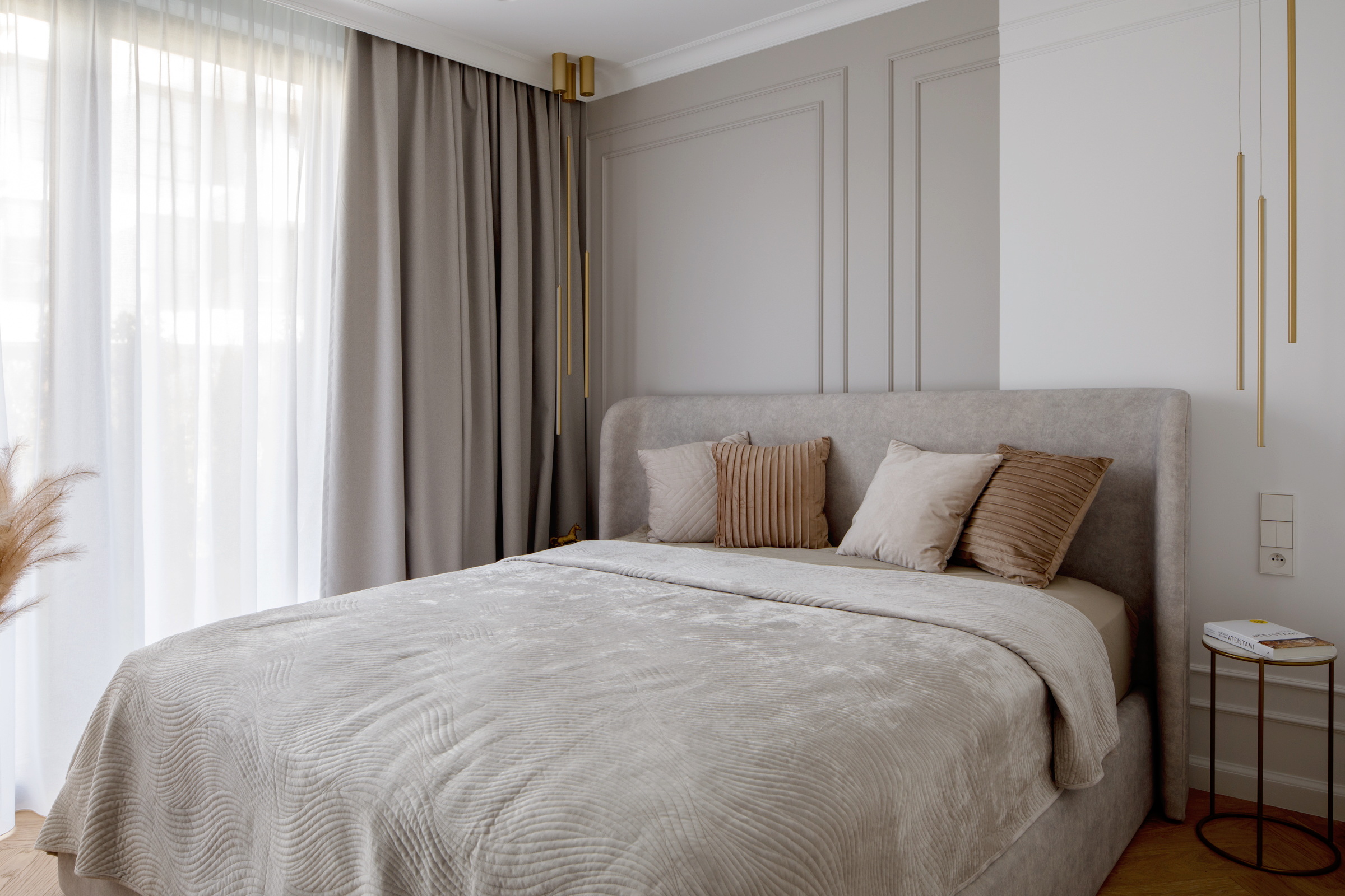 Spokój W Odcieniach Beżu – Modern Classic W Krakowskim Apartamencie 14