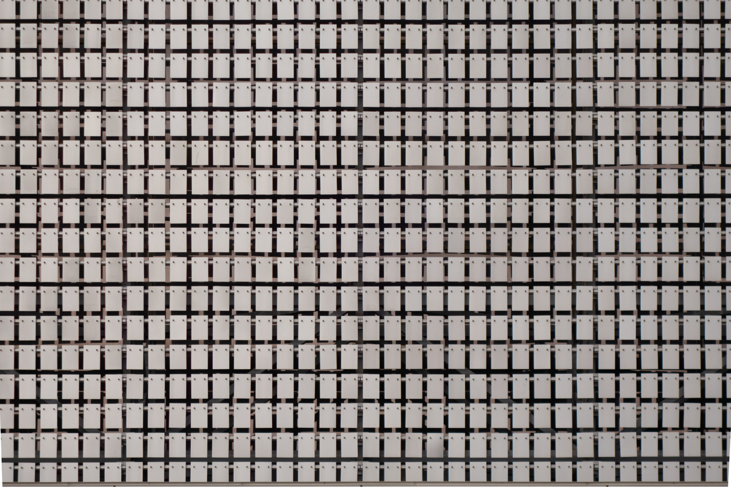 The,Kinetic,Facade,Of,The,Building.,Loose,Metal,Plates,Swing