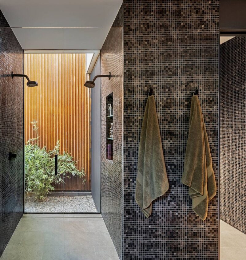 15 Stealth House Primary Bath