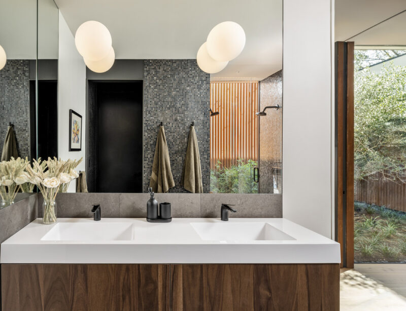 16 Stealth House Primary Bath 2