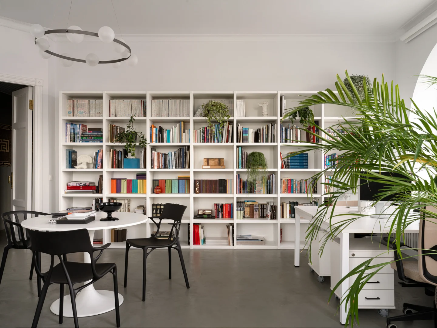 Art Filled 270 Msq Office In Moscowby Elena Drobotova15