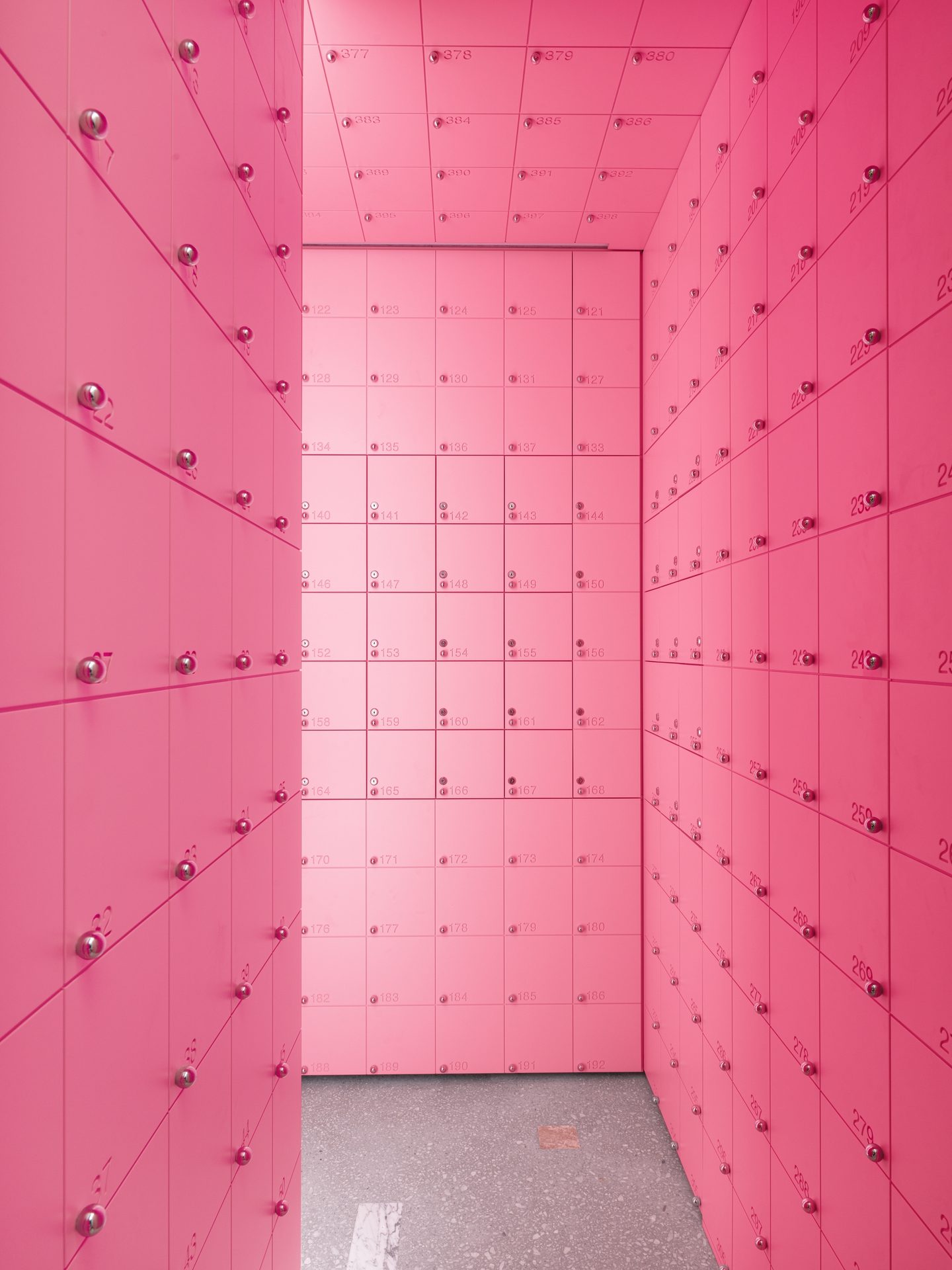 New Choux Fashion Store In Moscow 10