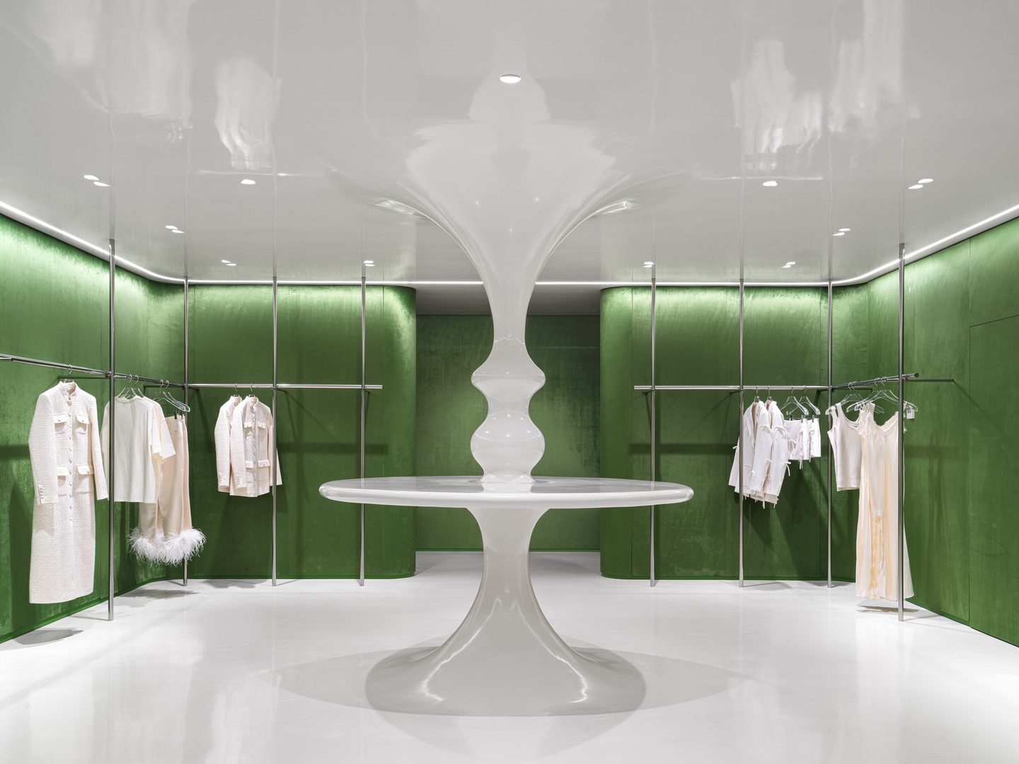 New Choux Fashion Store In Moscow 5