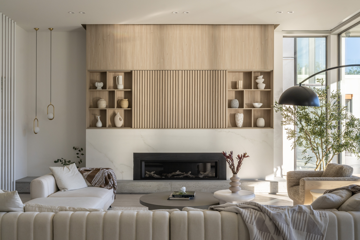 Osoyoos House – Living 13