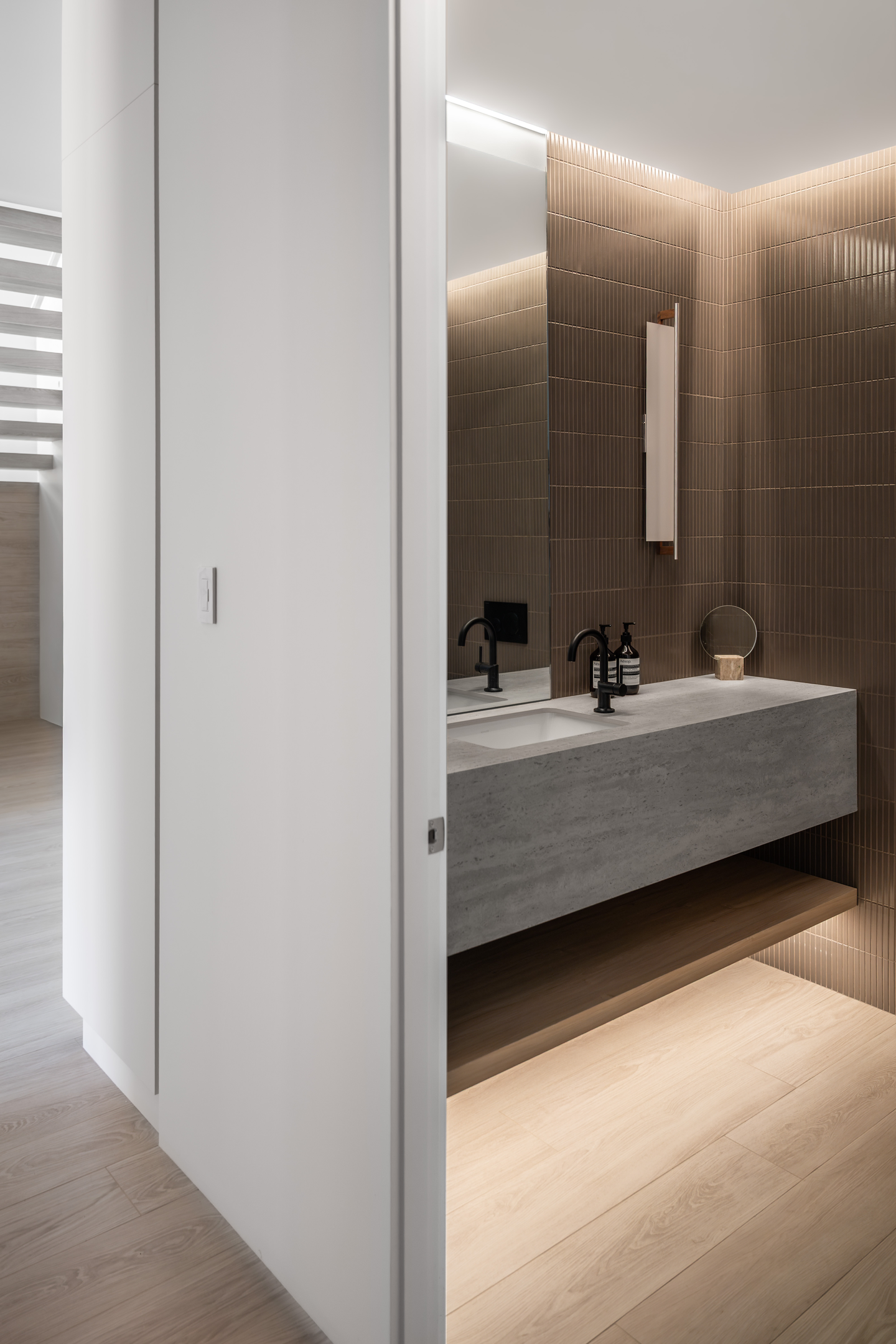 Osoyoos House – Powder 7