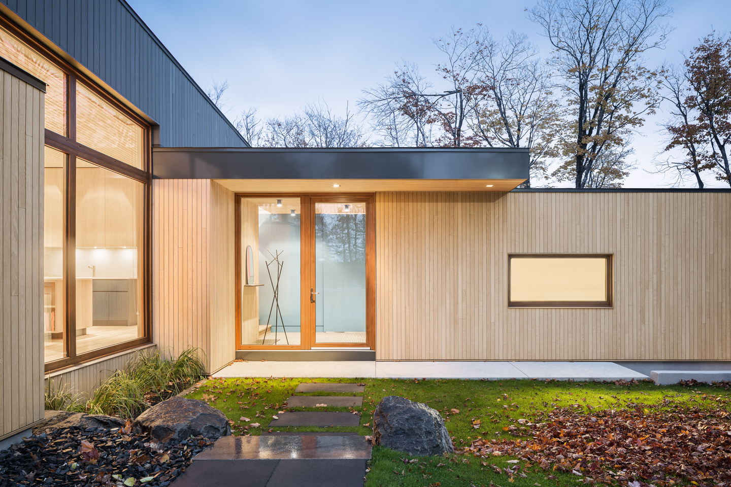 The Hauts Bois House By Thellend Fortin Architectes 8